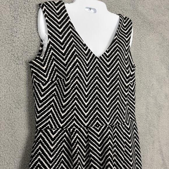 Enfocus Studio Dress Women size 14 Sleeveless Chevron Stripes Stretch Fit Flare - Picture 2 of 11